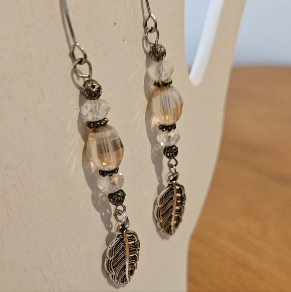 NWT'S - COWGIRL CONFETTI -  Pink Prairie Drop Feather Earrings - Picture 5 of 6